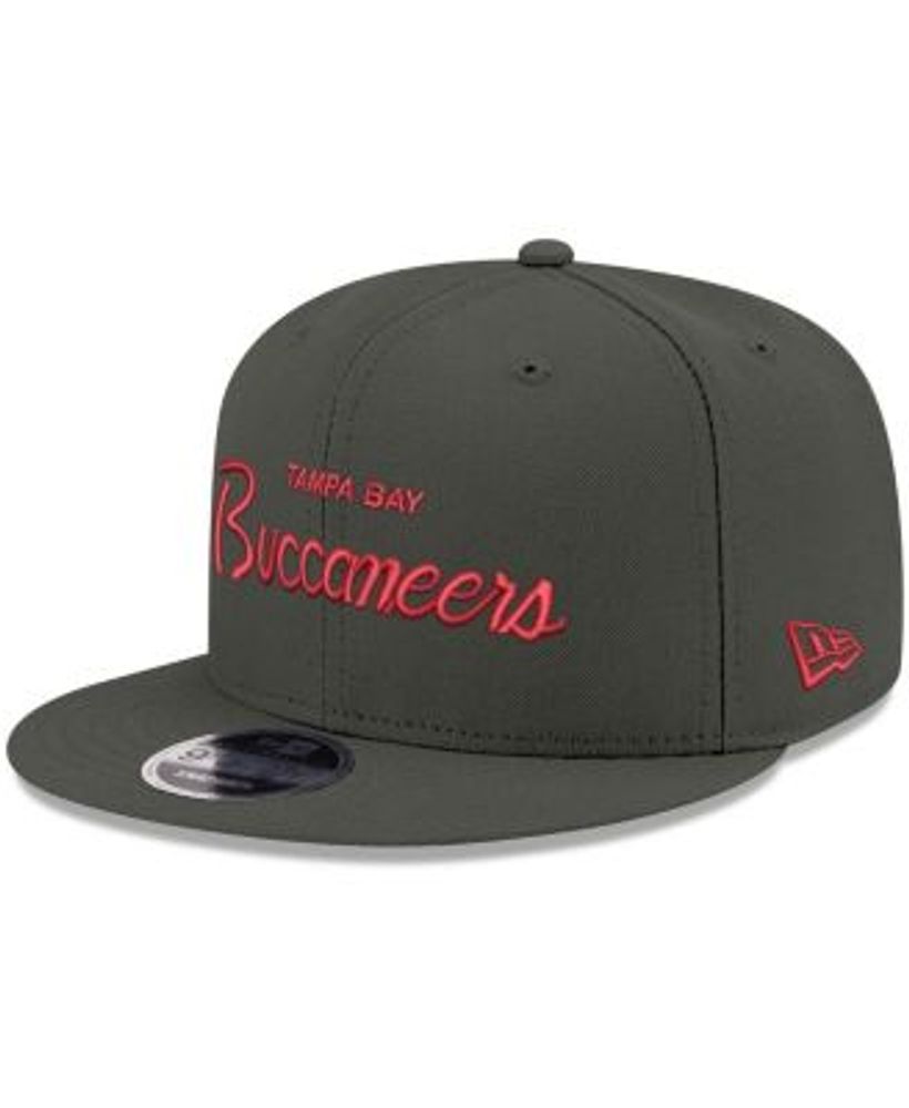 New Era Men's Red Tampa Bay Buccaneers Script 9FIFTY Snapback Hat