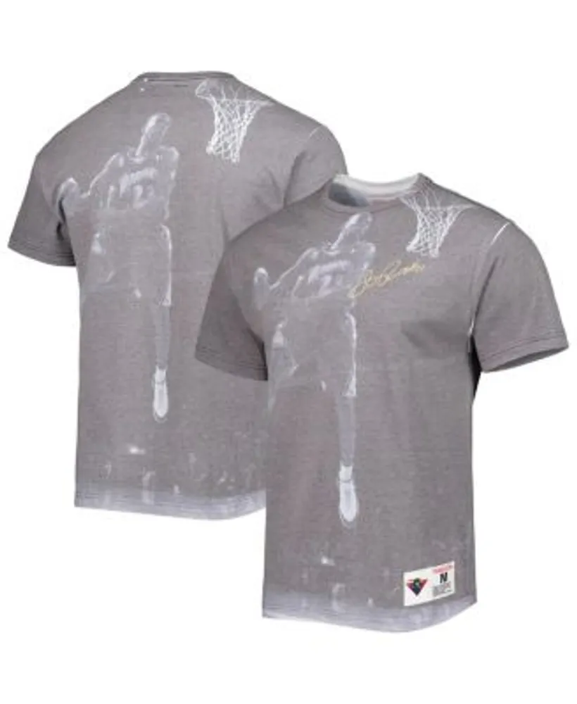 Mitchell & Ness Men's Jason Kidd Blue Dallas Mavericks Hardwood Classics  Team Name and Number T-shirt