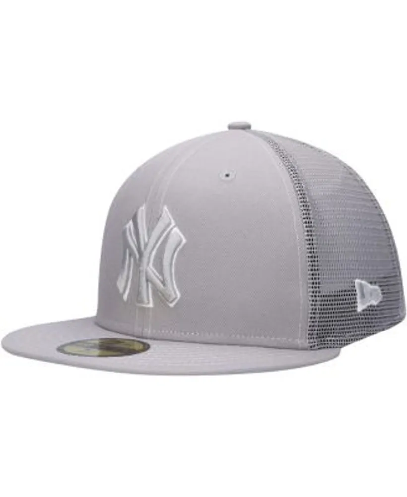 New Era Kids' New York Yankees Black on Black 9FIFTY Snapback Cap - Macy's