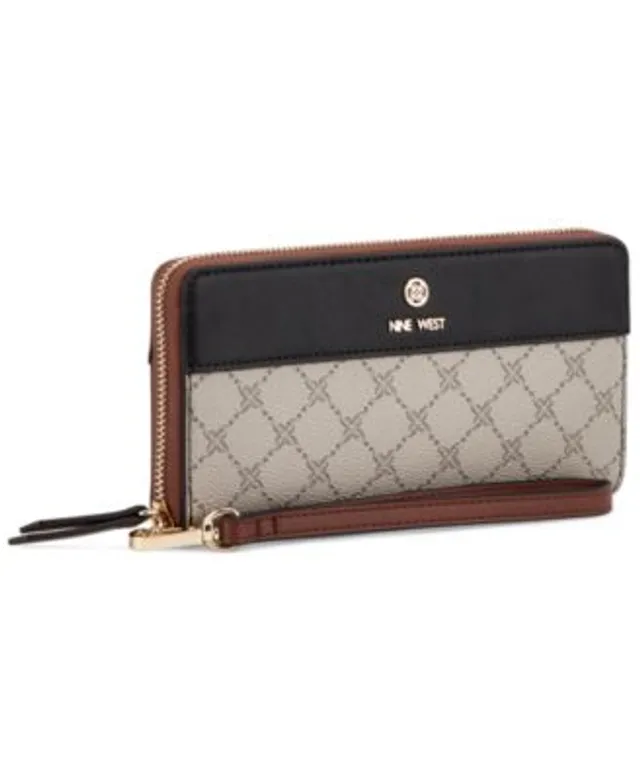 Nine West Women's Linnette Zip Around Wristlet Wallet