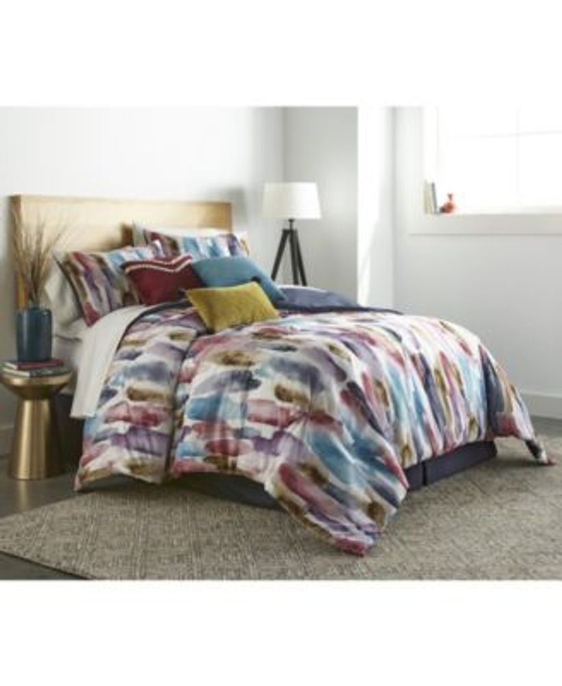 Nanshing Geneva 7-Piece King Comforter Set | Dulles Town Center