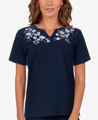 Women's Missy Savannah Casual Floral Embroidered Short Sleeve Top