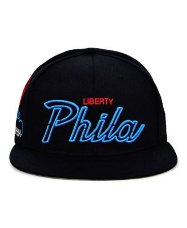 Rings & Crwns Dallas Skyline Snapback Adjustable Hat - Black