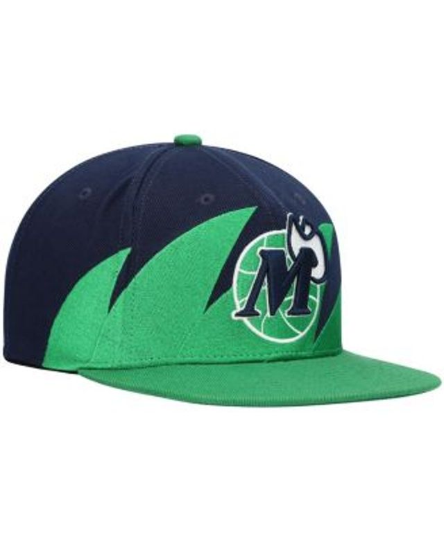 Men's Mitchell & Ness Green Seattle SuperSonics Hardwood Classics  Essentials Tonal Basic Snapback Hat