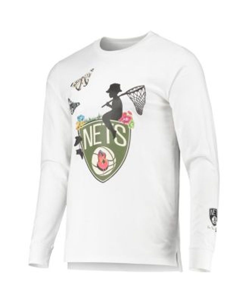 Nike Men's New York Yankees Iconography Long-Sleeve T-Shirt - Macy's