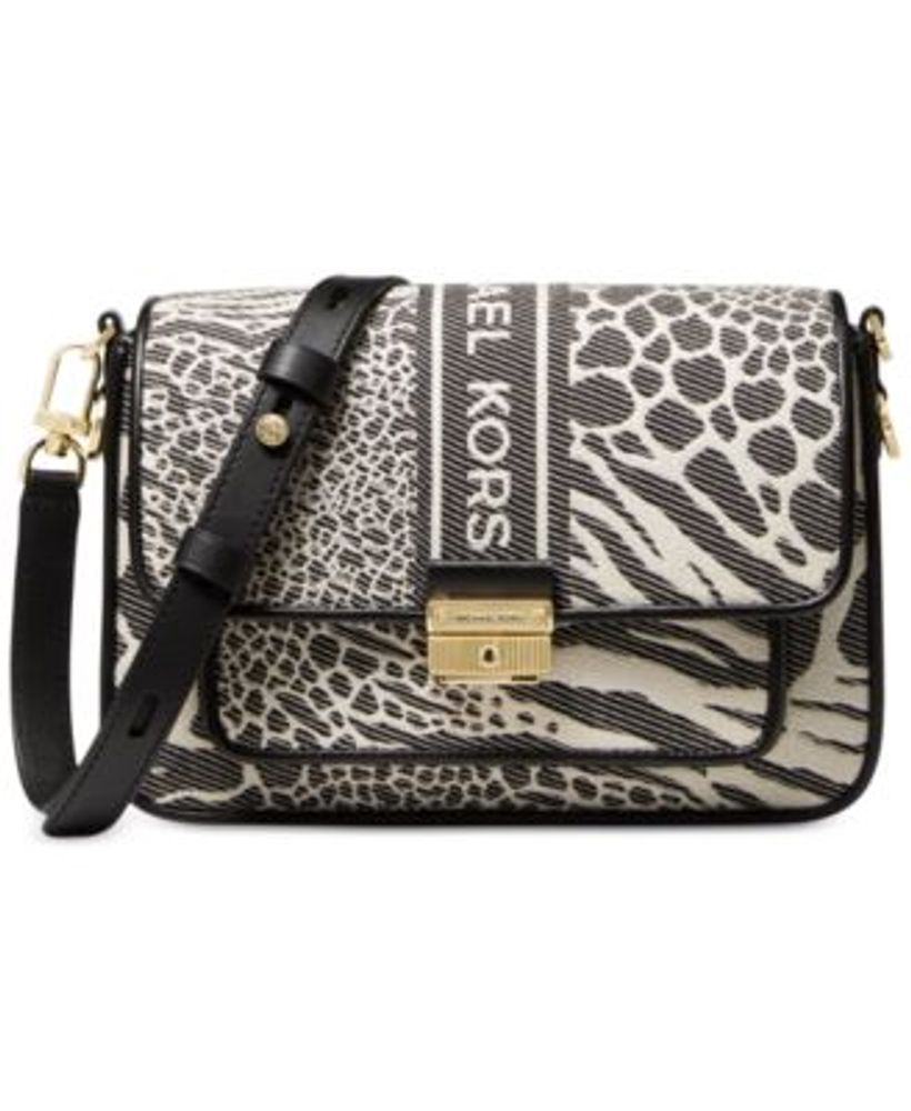 Michael Kors Logo Bradshaw Medium Messenger Bag | Foxvalley Mall