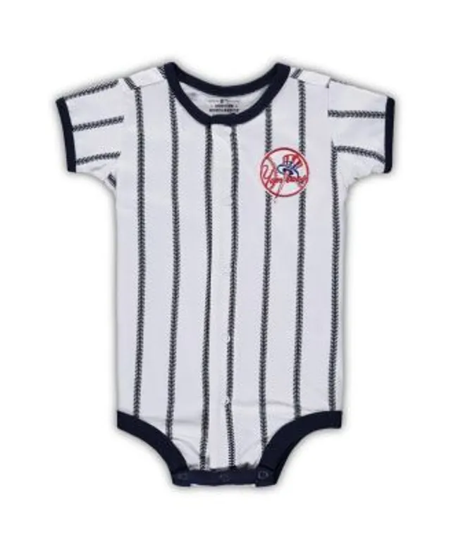 Newborn White/Red St. Louis Cardinals Power Hitter Short Sleeve Bodysuit