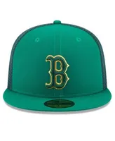 Boston Red Sox New Era 2022 St. Patrick's Day 59FIFTY Fitted Hat - Green