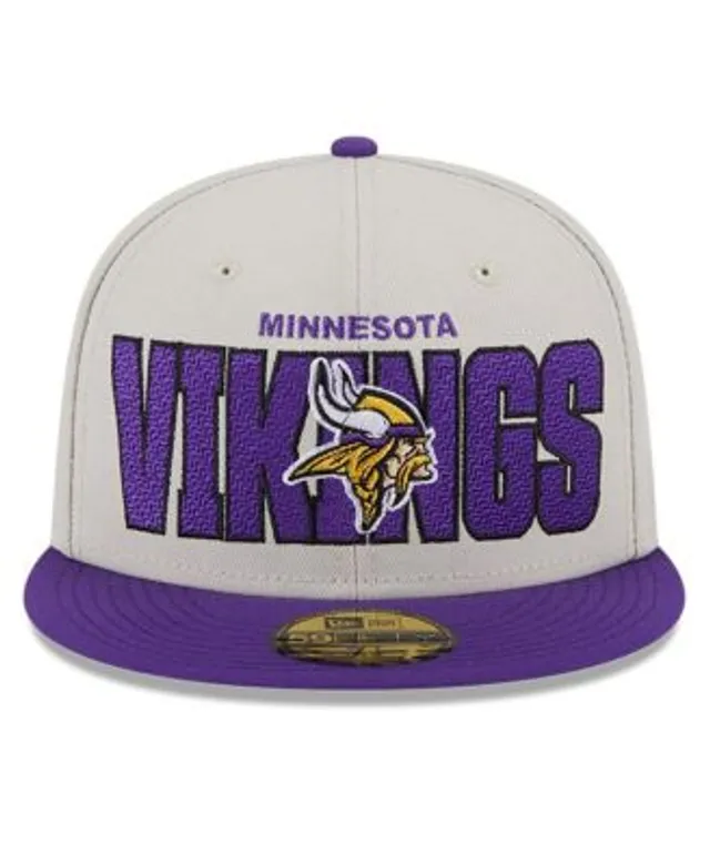 Men's New Era Gold/Purple Minnesota Vikings 2022 Sideline 39THIRTY Flex Hat