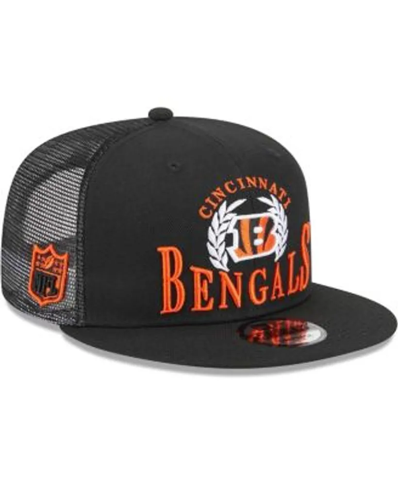 Men's Pro Standard Black Cincinnati Bengals Script Wordmark Snapback Hat