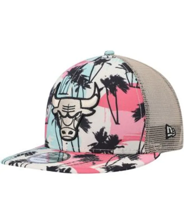 New Era White/Black Chicago Bulls Tonal Palm Trees Trucker 9FIFTY Snapback Hat