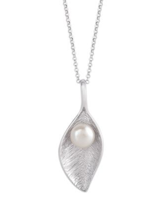 Leaf Pendant Necklace in Sterling Silver