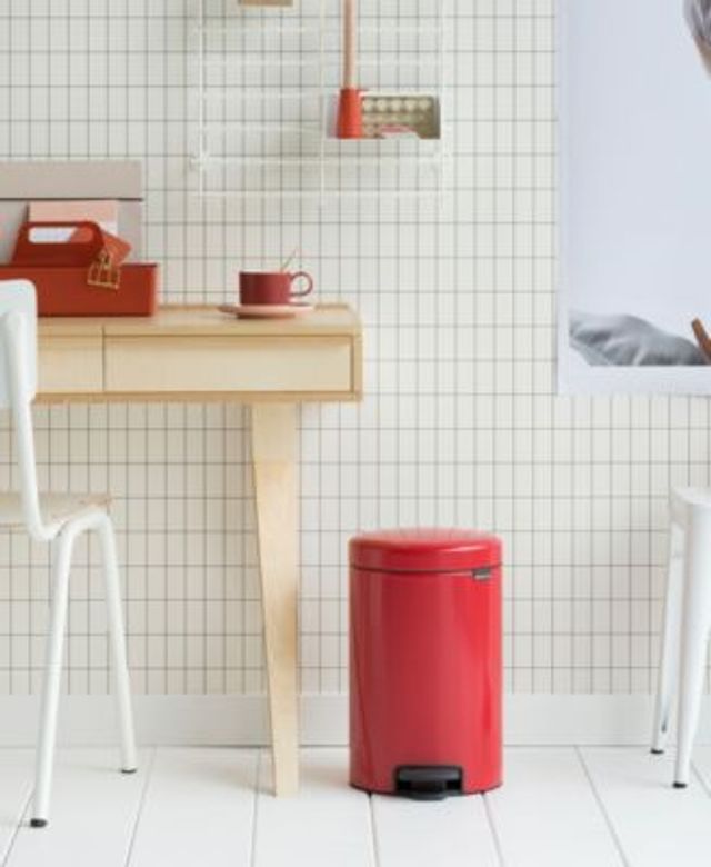 Brabantia newIcon 3.2G Step Trash Can