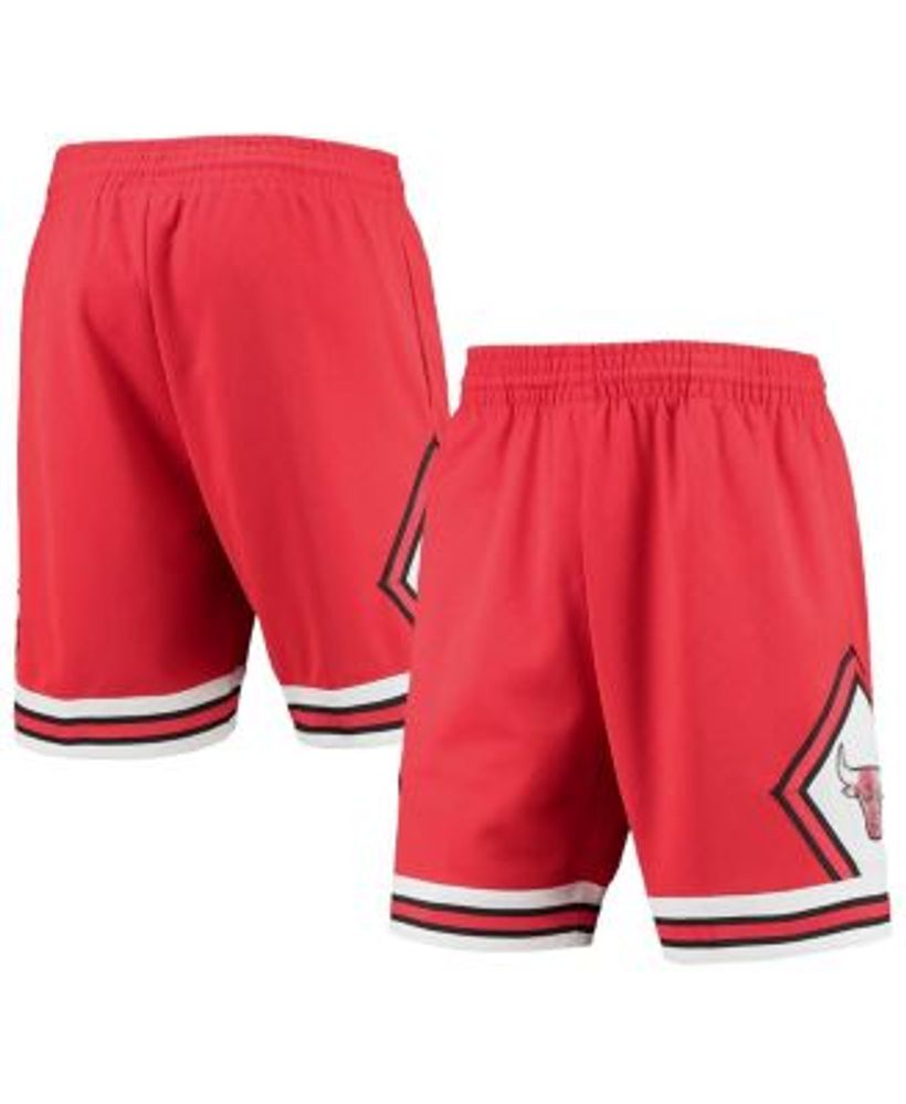 Mitchell & Ness Chicago Bulls Galaxy Swingman Shorts Red