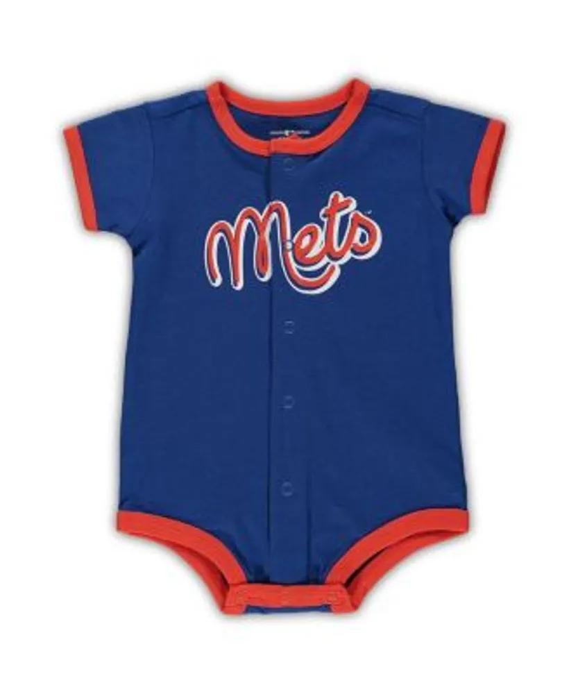 Outerstuff Newborn & Infant White New York Yankees Ball Hitter Romper