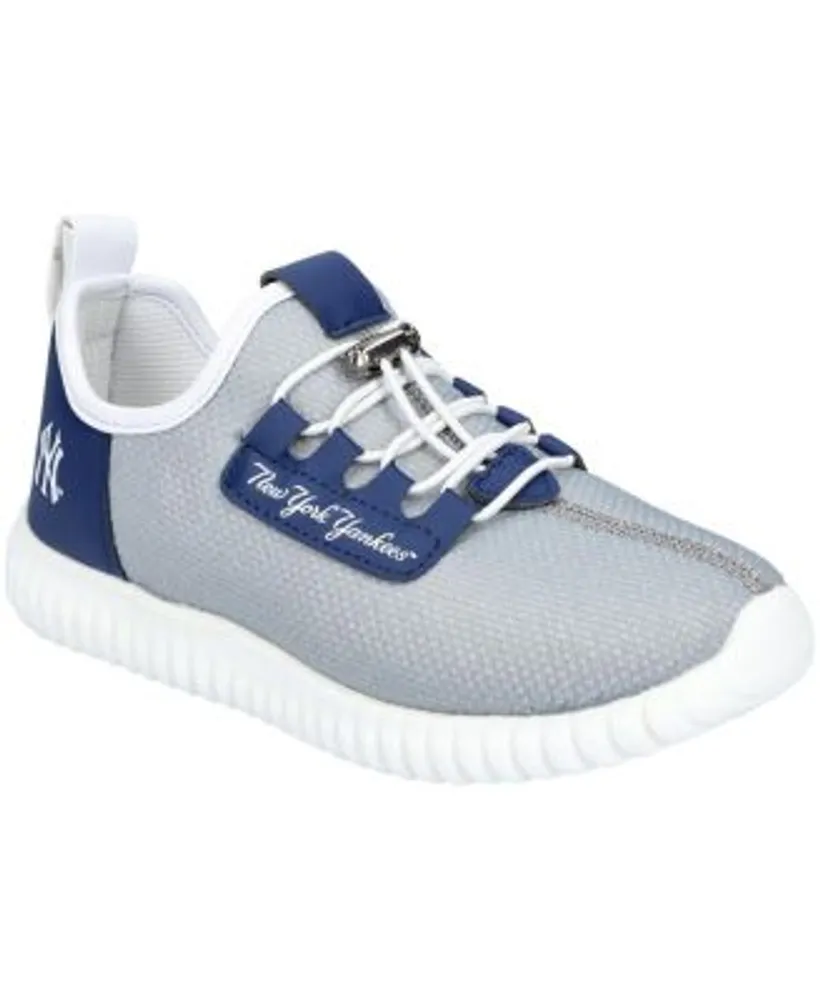 Match-Up Youth Boys and Girls New York Yankees Low Top Light-Up Shoes |  Hawthorn Mall