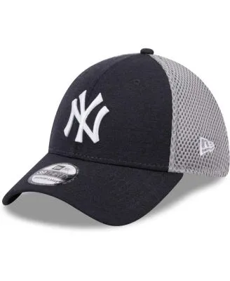 Men's Fanatics Branded Cream/Navy New York Yankees Cooperstown Collection  True Classic Gradient - Snapback Hat