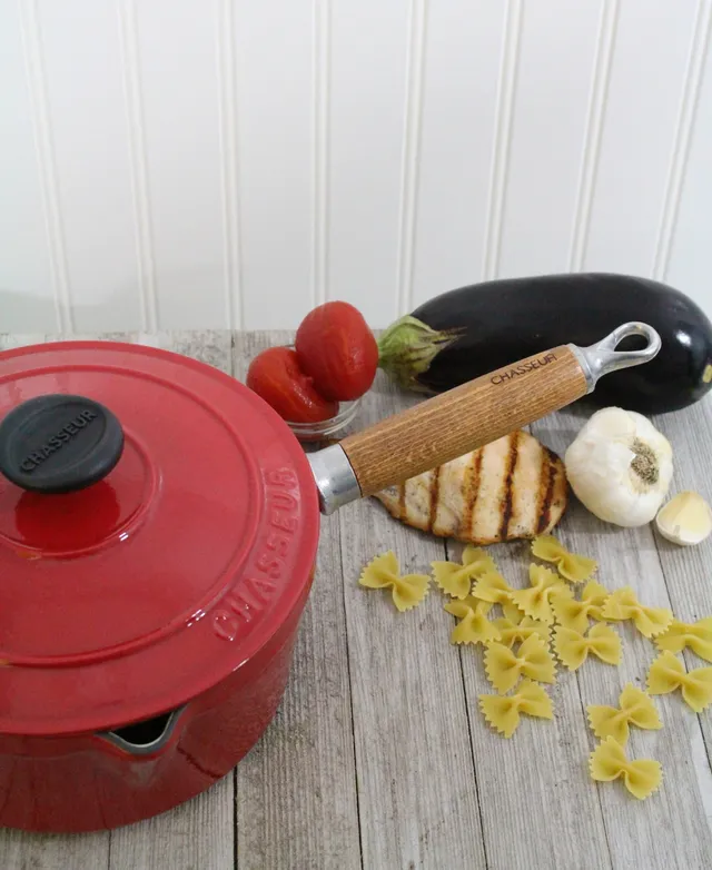 Chasseur French Enameled Cast Iron Qt. Braiser with Lid