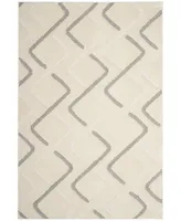 Safavieh Olympia OSG322 Cream and Gray 4' x 6' Area Rug