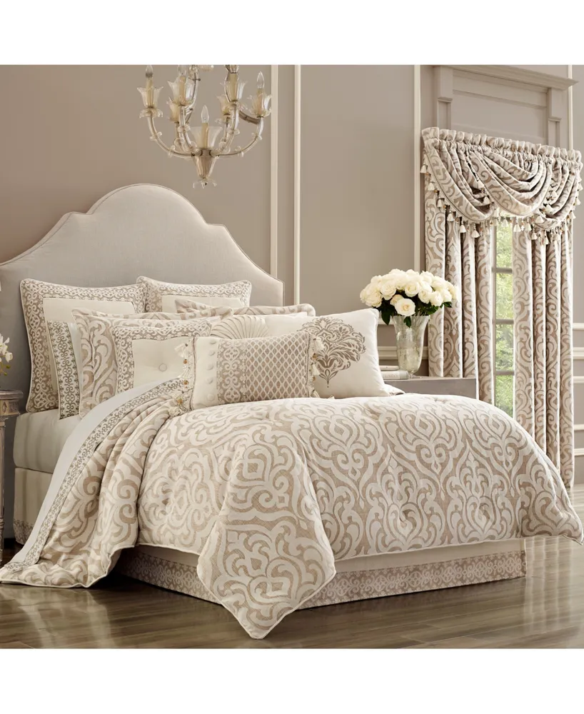 J Queen New York Milano Comforter Set