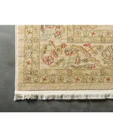 Bayshore Home Orwyn Orw7 7' x 10' Area Rug