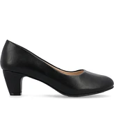 Journee Collection Women's Luu Round Toe Pumps