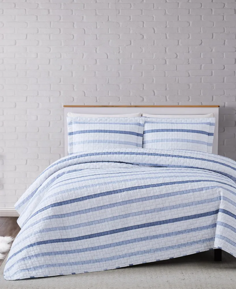 Truly Soft Waffle Stripe King Quilt Set