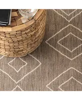 nuLoom Serna OWDN23D Tan 6'3" x 9' Outdoor Area Rug