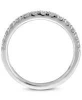 Diamond Halo Bridal Set ( ct. t.w.) in 14k White Gold