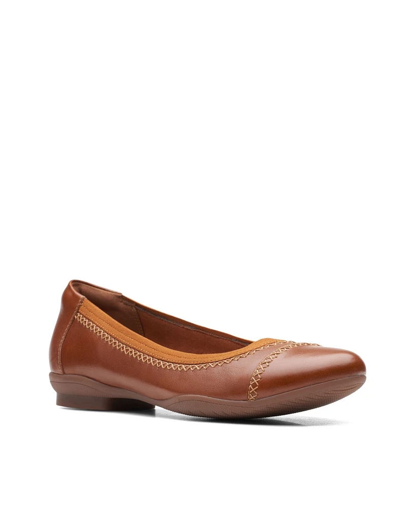 Clarks Women's Collection Sara Bay Pump Shoes