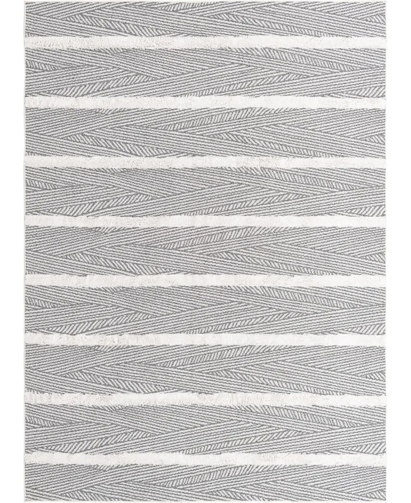 Sabrina Soto Casa Madrid 6'4" x 9' Area Rug