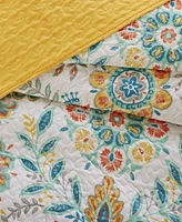 Intelligent Design Nina Floral -Pc. Quilt Set