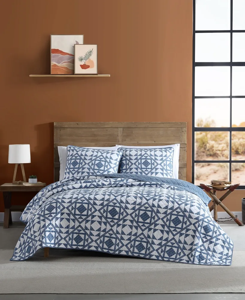 Closeout! Wrangler Phoenix Patchwork 3 piece Quilt Set