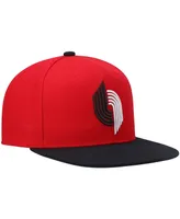 Men's Mitchell & Ness Red and Black Portland Trail Blazers Hardwood Classics Team Two-Tone 2.0 Snapback Hat