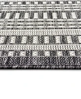 Liora Manne' Malibu Etched Border 7'10" x 9'10" Outdoor Area Rug