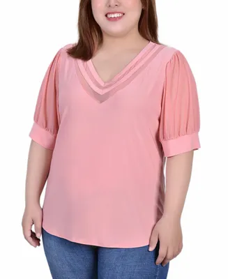 Plus Size Short Puff Sleeve V-Neck Top