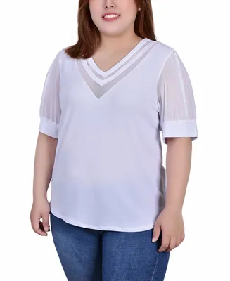 Plus Size Short Puff Sleeve V-Neck Top