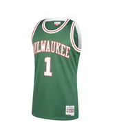 Men's Mitchell & Ness Oscar Robertson Green Milwaukee Bucks 1970-71 Hardwood Classics Swingman Jersey