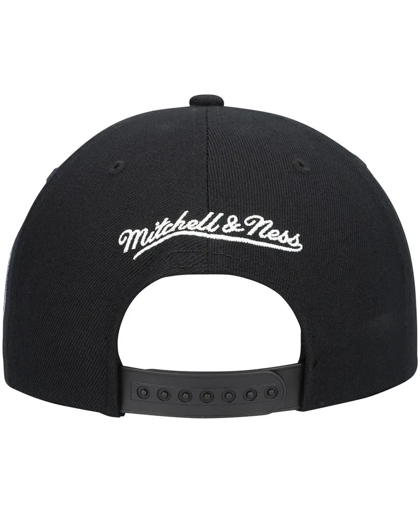 Men's Mitchell & Ness Black Dallas Mavericks Hardwood Classics Script 2.0 Snapback Hat