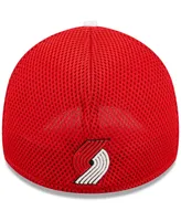 Men's New Era White, Red Portland Trail Blazers Large Logo 39Thirty Flex Hat