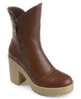 Journee Collection Women's Jaquie Platform Bootie