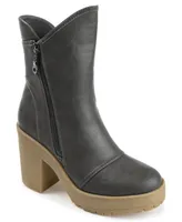 Journee Collection Women's Jaquie Platform Bootie