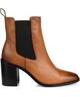 Journee Signature Women's Rowann Block Heel Chelsea Booties