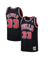 Men's Mitchell & Ness Scottie Pippen Black Chicago Bulls 1997-98 Hardwood Classics Swingman Jersey