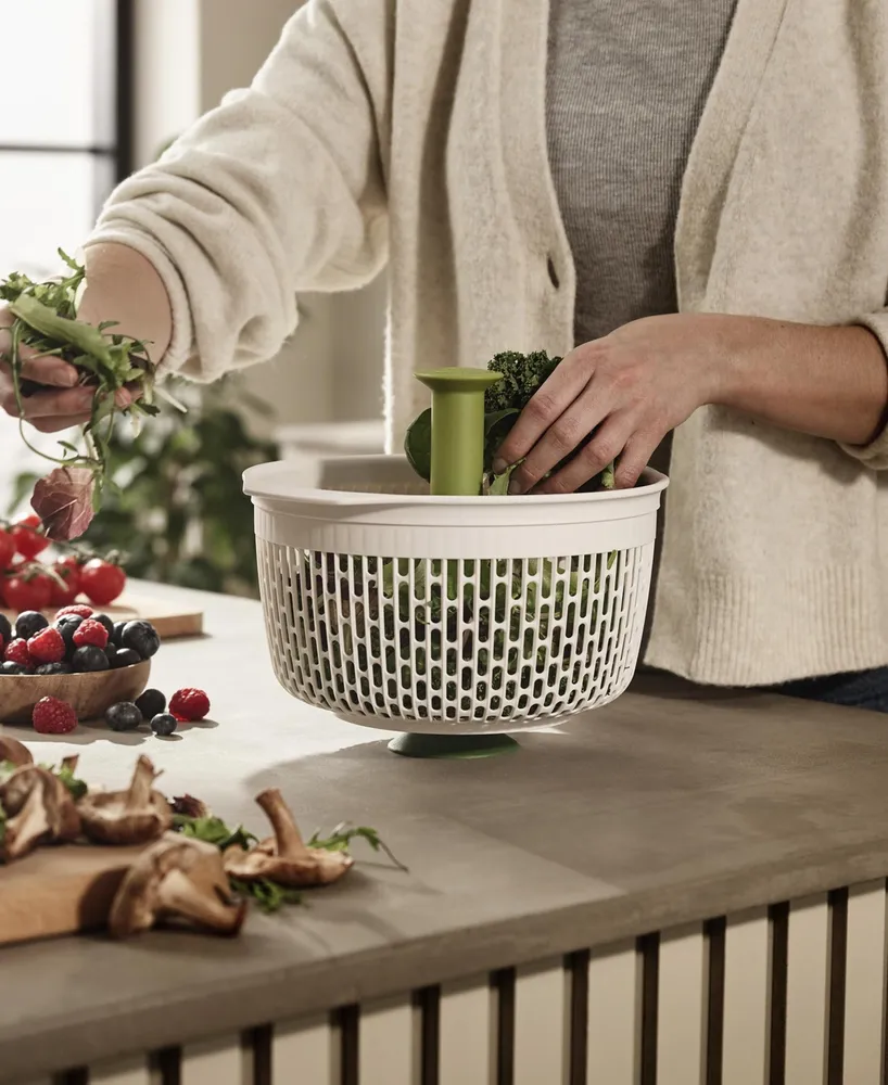 Joseph Joseph Spindola In-sink Salad Spinning Colander