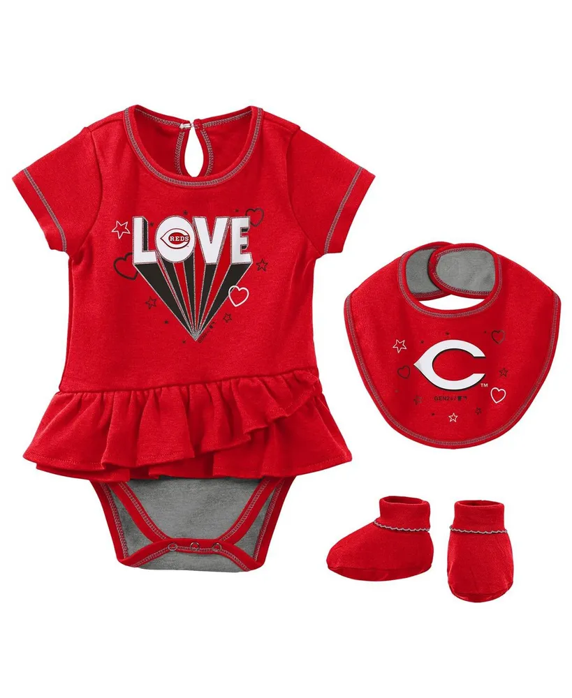 Girls Newborn and Infant Red Cincinnati Reds Play Your Best Bodysuit Bib and Booties Set