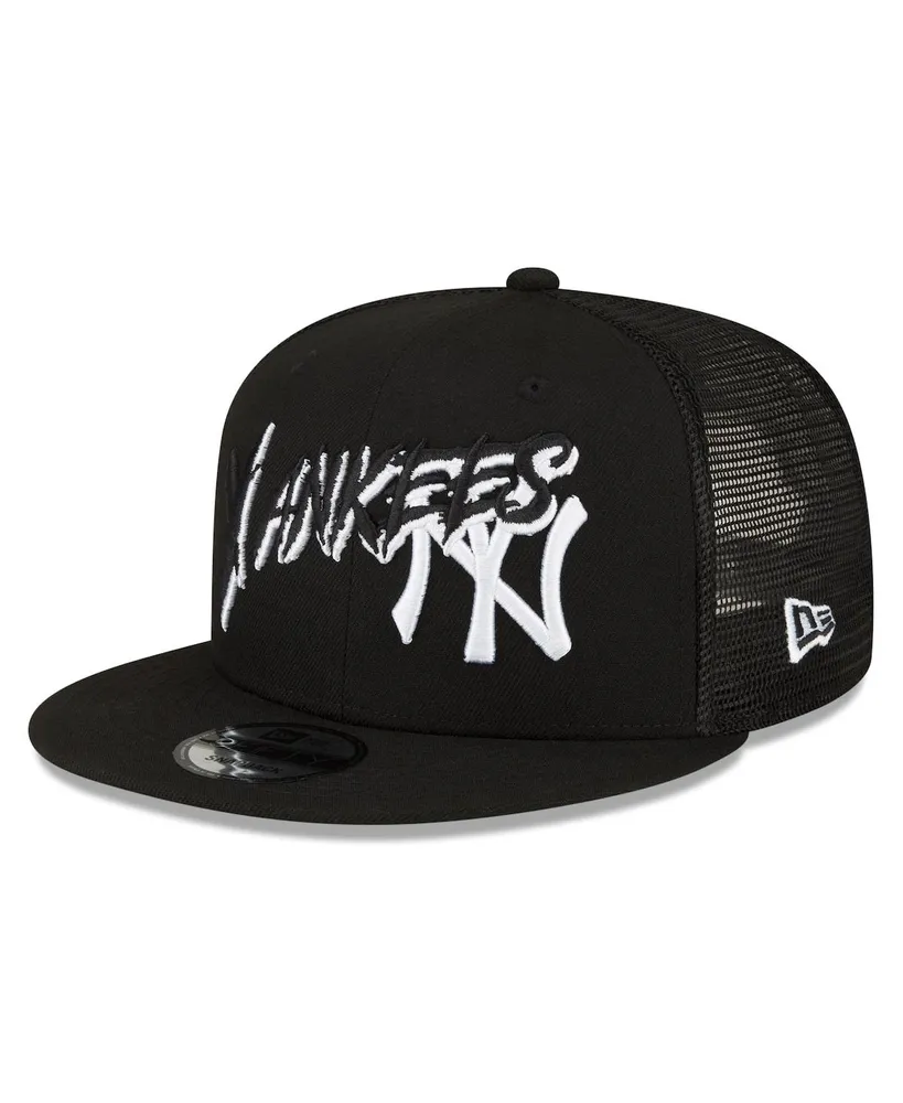 Men's New Era Black New York Yankees Street Trucker 9FIFTY Snapback Hat