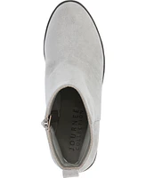 Journee Collection Women's Cassidy Platform Block Heel Lug Sole Booties
