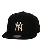 Men's Mitchell & Ness Black New York Yankees Cooperstown Collection True Classics Snapback Hat