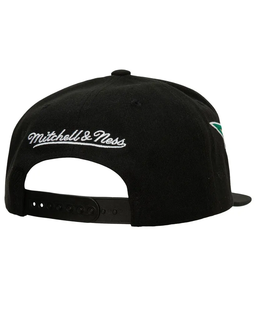 Men's Mitchell & Ness Black Boston Celtics Hardwood Classics Soul Double Trouble Lightning Snapback Hat